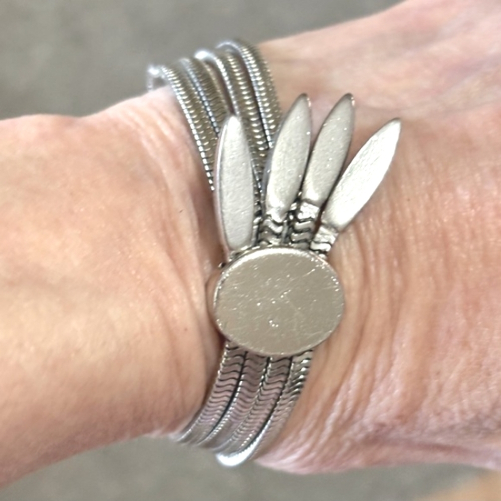 MONET VINTAGE 60s SILVER-TONE TASSEL FRINGED SLIDER 7.5 - 8" BRACELET